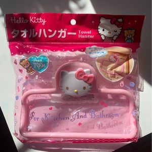 Hello Kitty towel hanger
